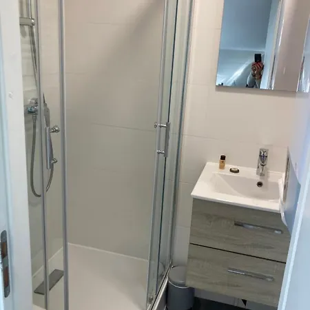 Cocooning Et Refait A Neuf. 06 Apartman *